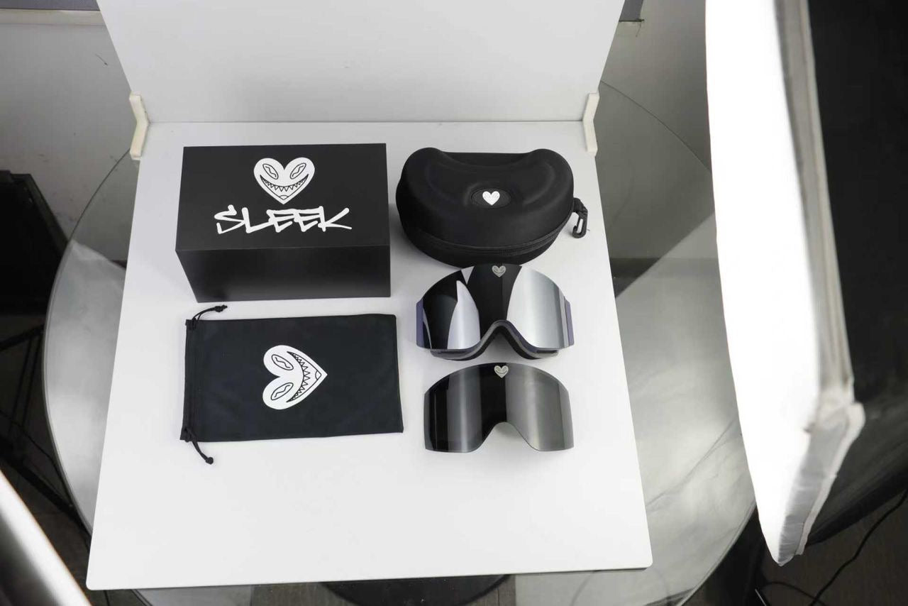 Silver & Black Ski Goggles | Interchangeable Lenses | Sleek